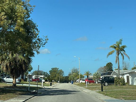 4th image of 5145 Manor Dr