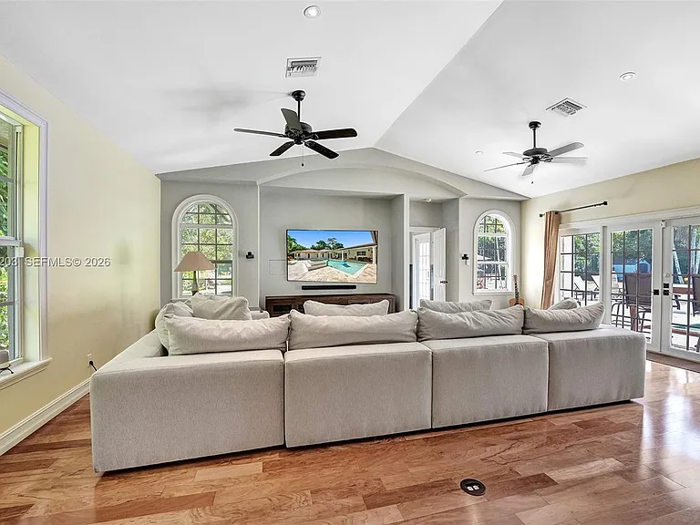 22180 Woodset Ln — Photo 62