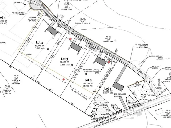 2 Equestrian Ln, Cranston, RI 02921