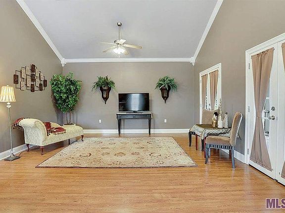 High end woodwork throughout