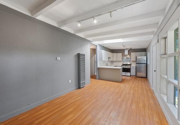 5th image of 37 Valley Rd