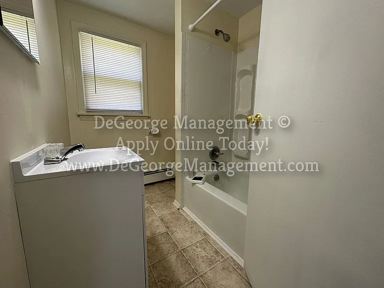 Walworth Garden Apartments — Photo 104