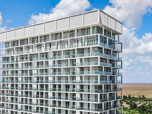 2000 Metropica Way #2009 — Photo 58