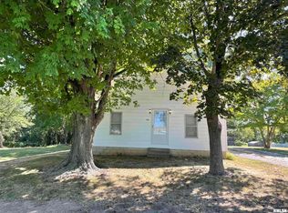 2708 Carnahan St, Eldorado, IL 62930