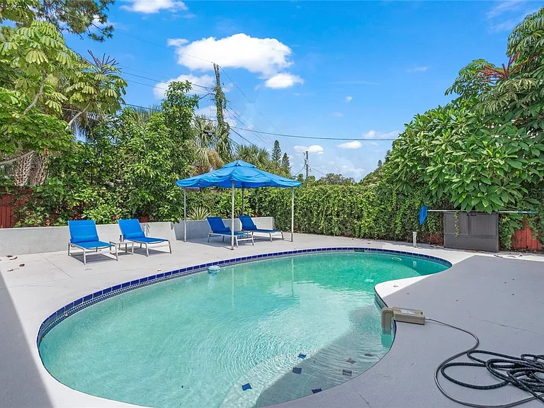 4801 Sarasota Ave — Photo 33