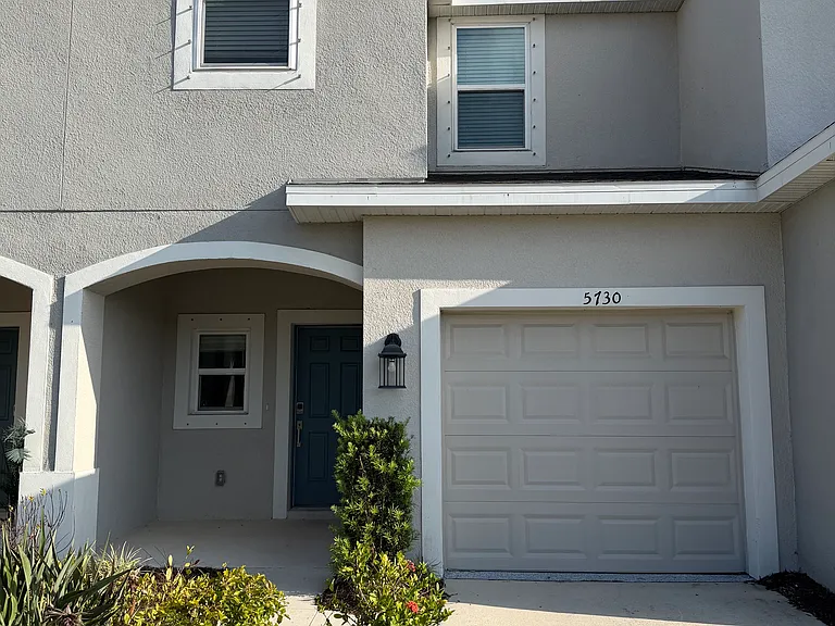 5730 Archipelago — Photo 1