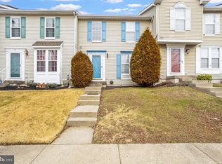 12 Regency Dr, Mount Holly, NJ 08060