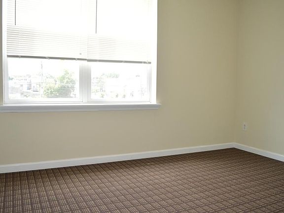 3rd image of 1944 N Gratz St APT C