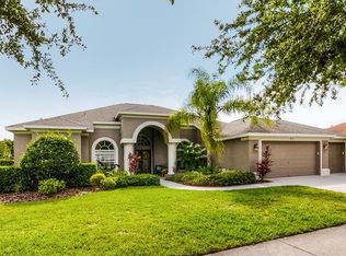 5718 Tanagerside Rd, Lithia, FL 33547