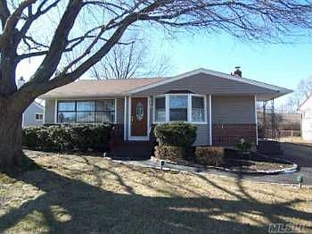 3rd image of 33 Vassar Ln