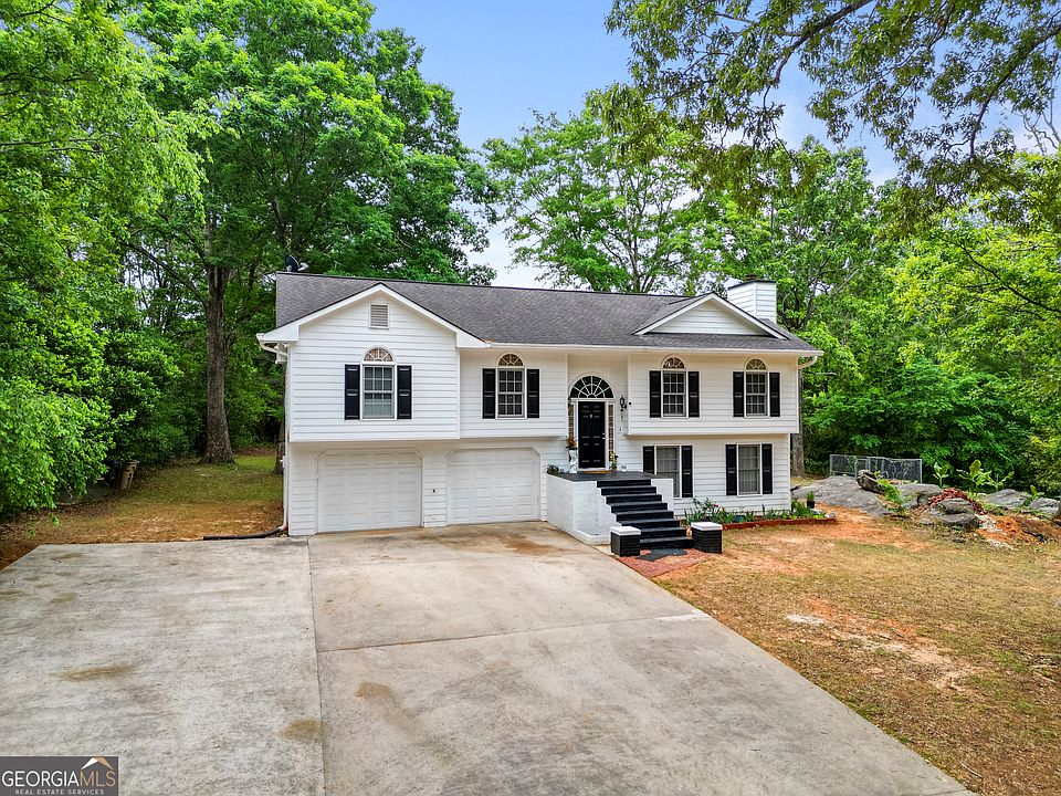 1st image of 143 Stoneview Dr