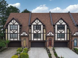 3514 Hampton Rd, Pepper Pike, OH 44124