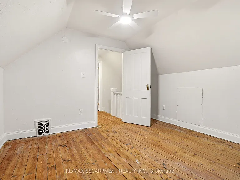 131 Markland St — Photo 40