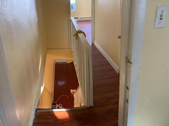 5th image of 2546 S Beulah St
