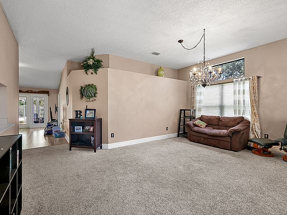 4th image of 1227 Weeping Willow Ln
