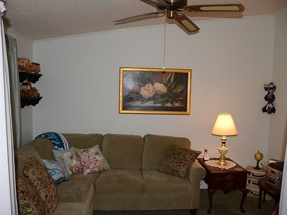 5th image of 6413 Francis Dr