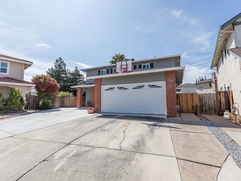 2nd image of 3191 Dunwich Ct