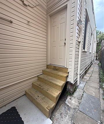 3rd image of 3425 Magazine St