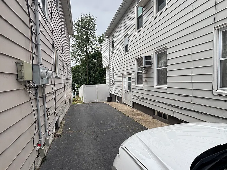 443 Centre St — Photo 15