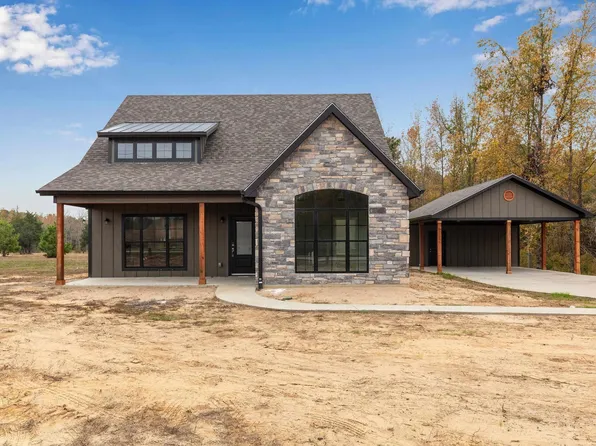 464 Deer Trail Ln, Mount Pleasant, TX 75455