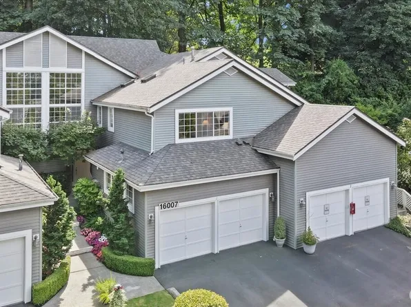 16007 67th Lane NE #2, Kenmore, WA 98028