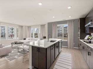 4404 Pennington Dr #4304, Walpole, MA 02081