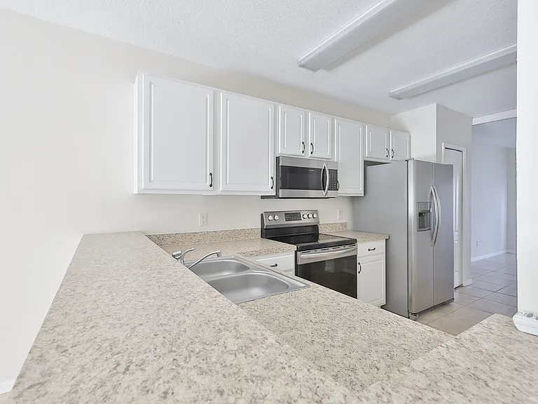 15843 Fishhawk View Dr — Photo 11