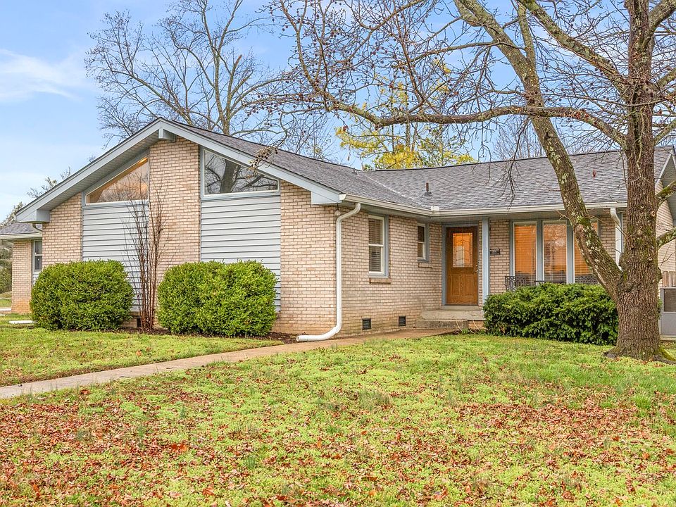 1st image of 100 Cloverdale Ct