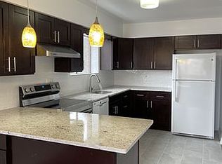 39-24 212th St #2, Bayside, NY 11361