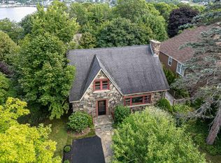 196 Crichton Ave, Dartmouth, NS B3A3R5