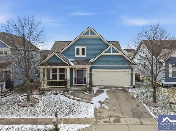 8735 Carver Dr, Indianapolis, IN 46239