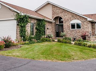 25726 S State Line Rd, Crete, IL 60417