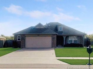 9007 N 157th East Ave, Owasso, OK 74055