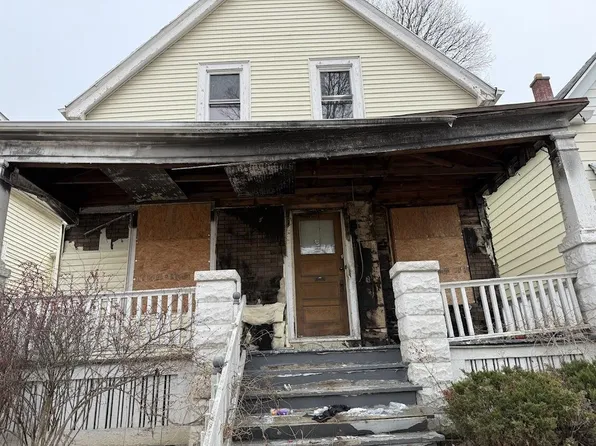 2922 North 17th STREET, Milwaukee, WI 53206