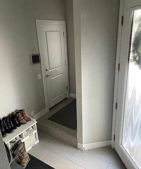 2347 Eliot St — Photo 32