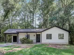 3292 Canterbury Trl, Rex, GA 30273