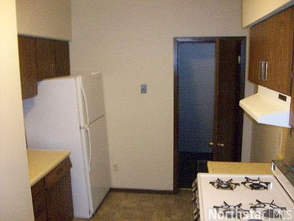 5th image of 605 E 22nd Street