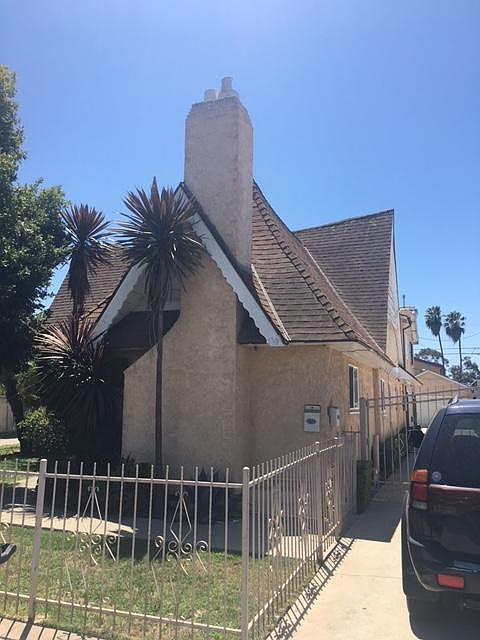 1st image of 410 E 115th St
