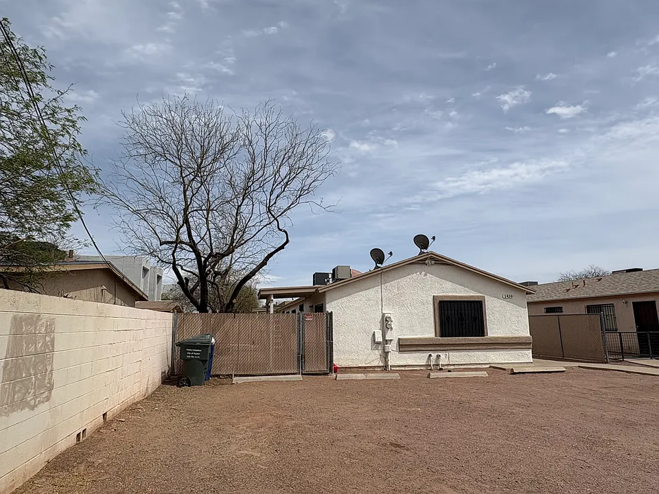 3430 N Fontana Ave