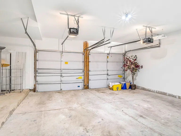 9590 Lagersfield Cir — Photo 40