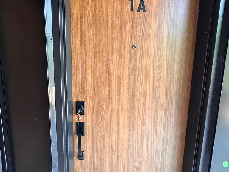53 Bishop Ave #1A — Photo 8