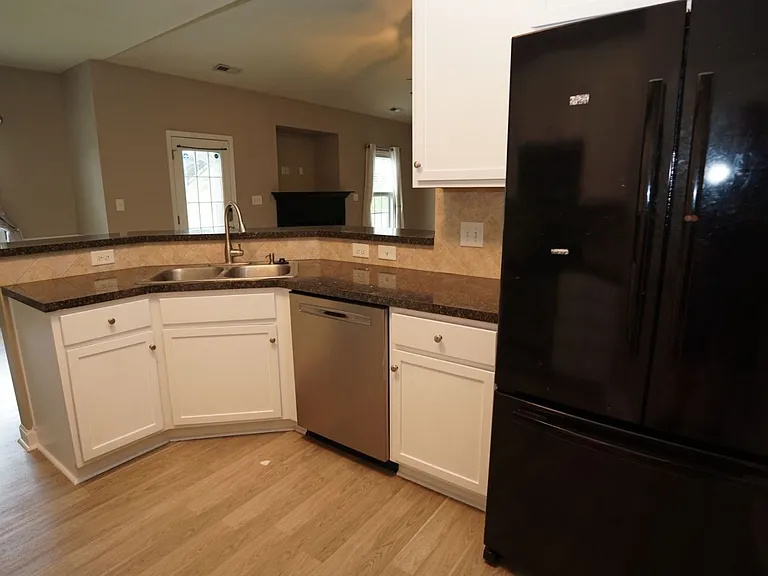 147 Moonstone Ct — Photo 13