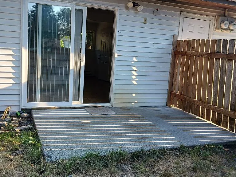 8820 Highland Ave SW #H — Photo 2