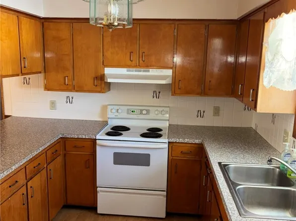 142 Essex Rd, Lexington, OH 44904