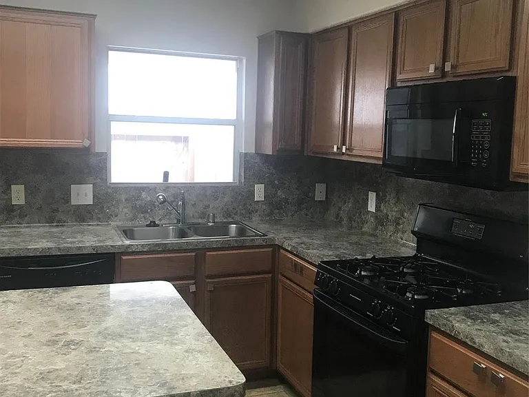 22531 Goss Spring Ct — Photo 5