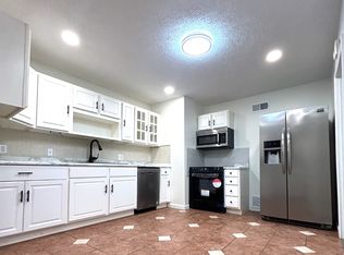 416 N 8th St, Herrin, IL 62948