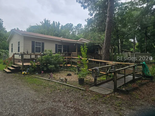 21 Sandstone Cir, Beaufort, SC 29906