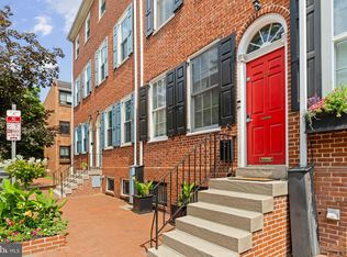 723 Lombard St, Philadelphia, PA 19147