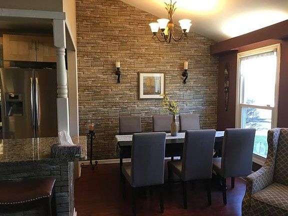 2nd image of 2126 Almond Ln
