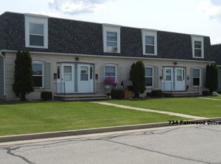734 Fairwood Dr APT 1, Neenah, WI 54956